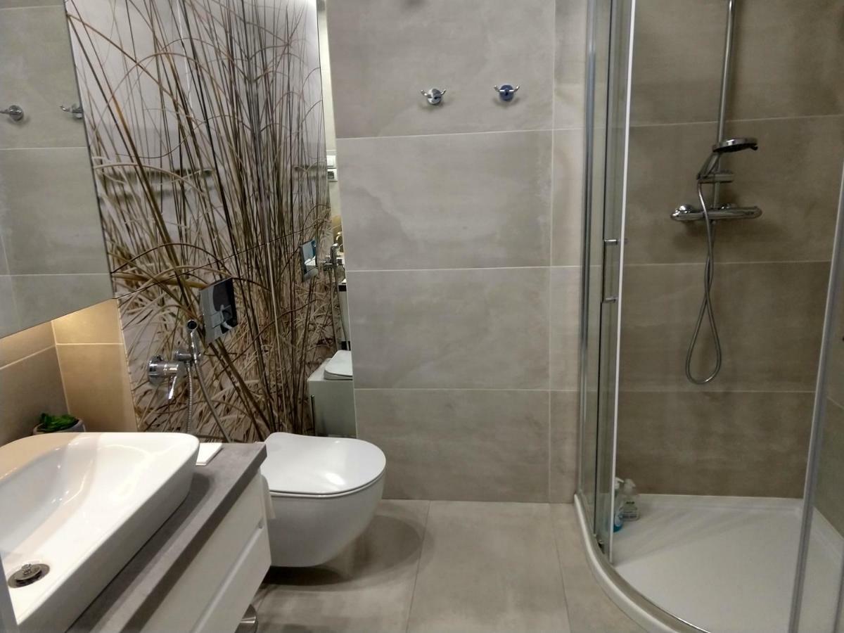 Apartament Fala-Miodowy Dom Kolobrzeg Exterior photo